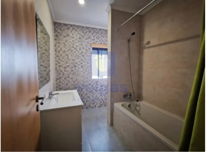 Prédio para Venda em Caldas da Rainha - Santo Onofre e Serra do Bouro Foto 7