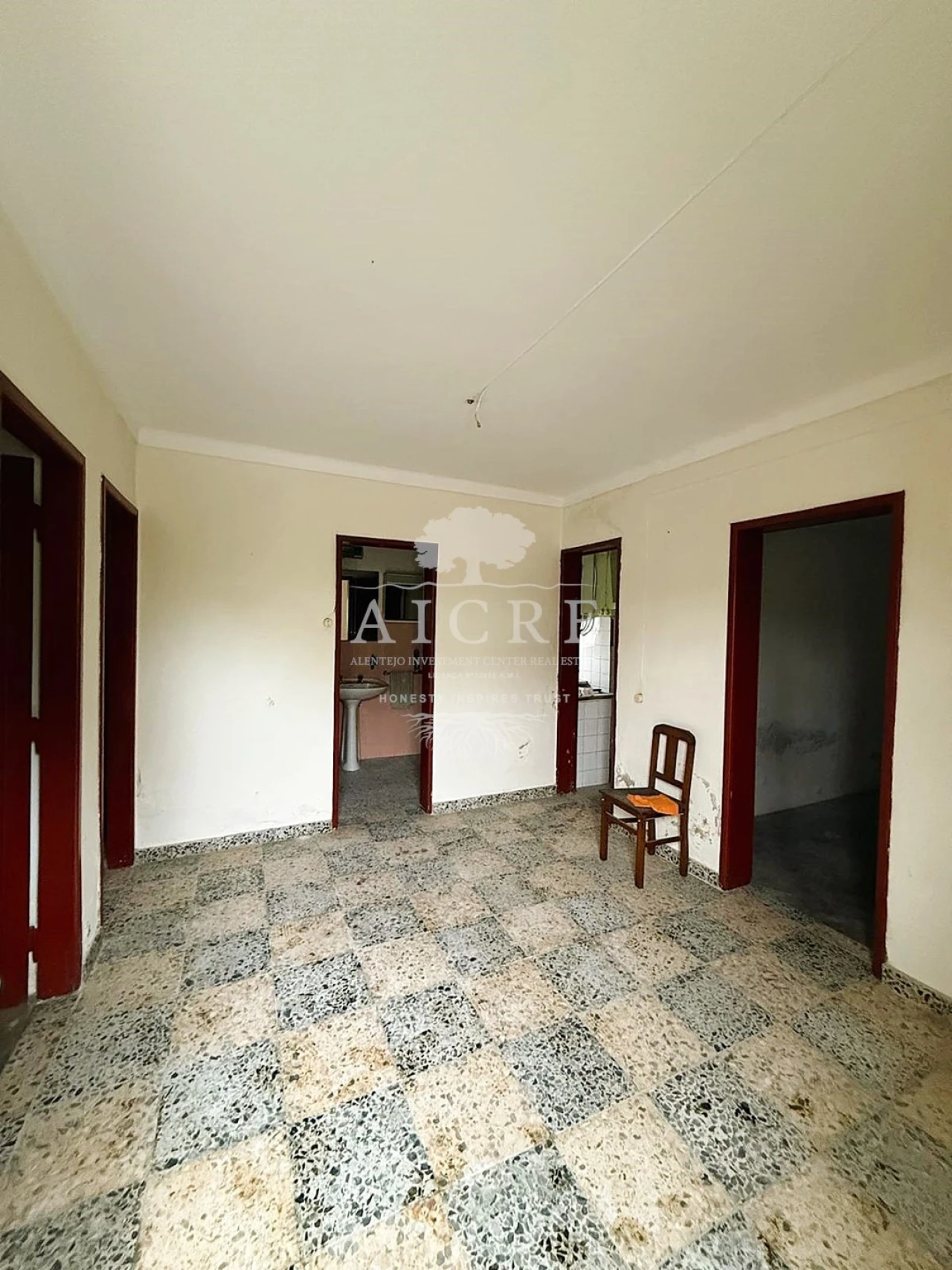 Moradia T3 para Venda em Mora Foto 1