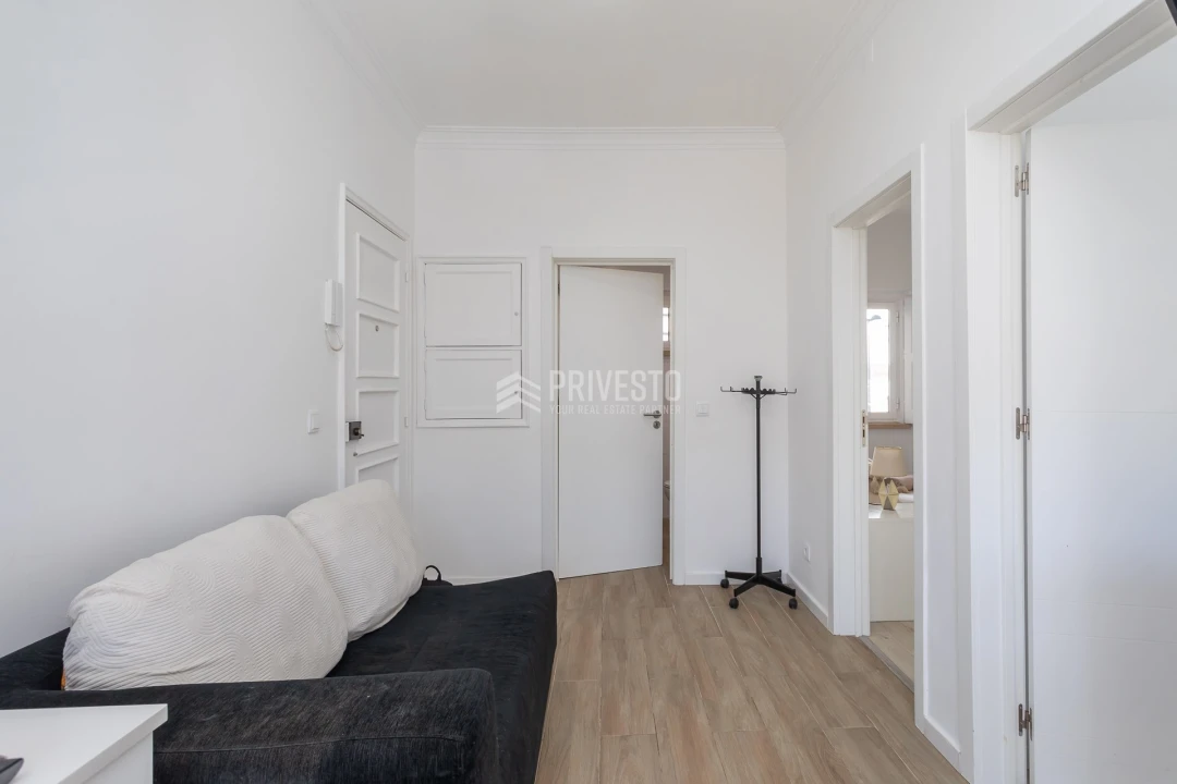 Apartamento T1 para Venda em Agualva e Mira-Sintra Foto 6