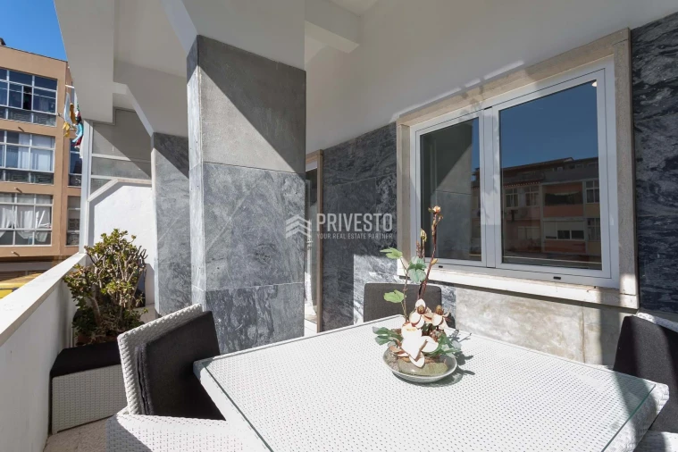 Apartamento T1 para Venda em Agualva e Mira-Sintra Foto 16