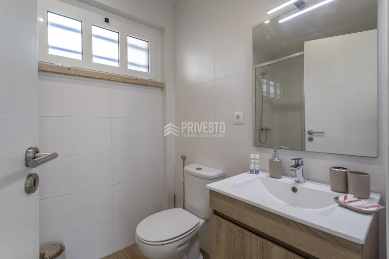 Apartamento T1 para Venda em Agualva e Mira-Sintra Foto 13