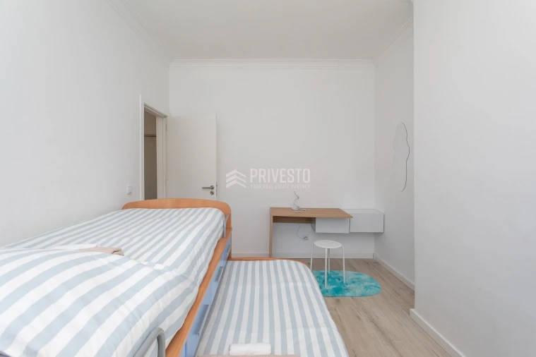 Apartamento T1 para Venda em Agualva e Mira-Sintra Foto 11