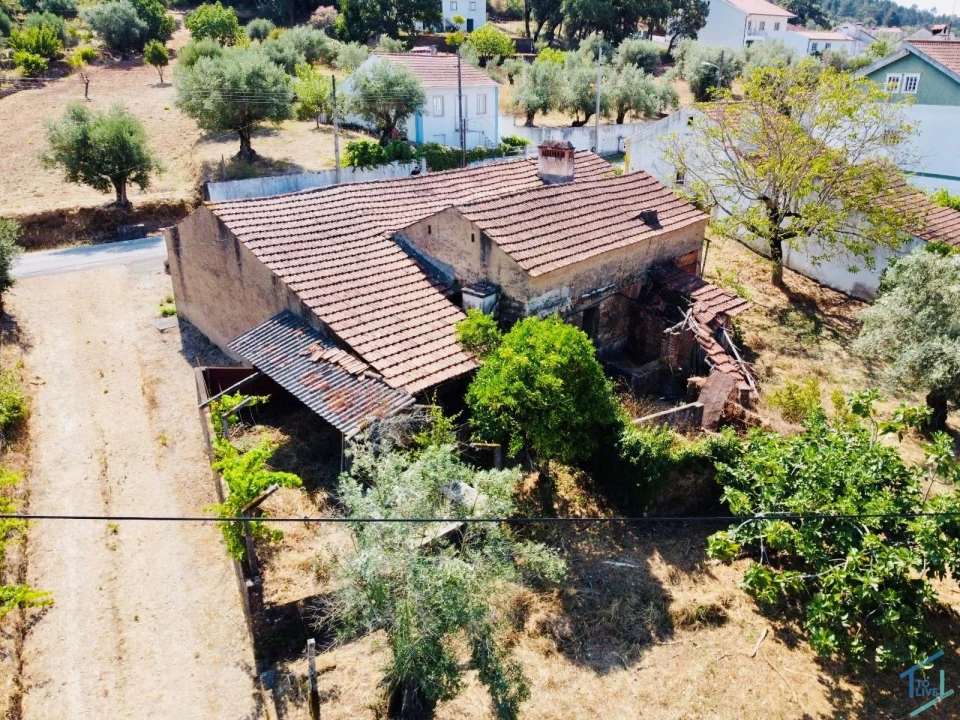 Terreno para Venda em Casais e Alviobeira Foto 9