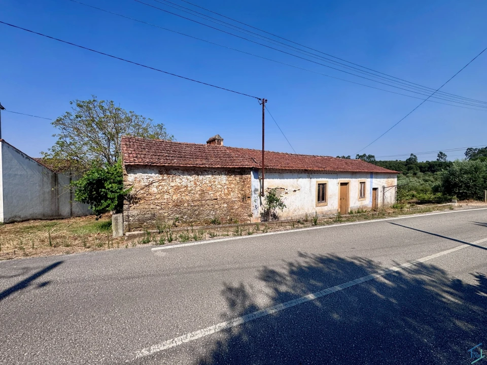 Terreno para Venda em Casais e Alviobeira Foto 12