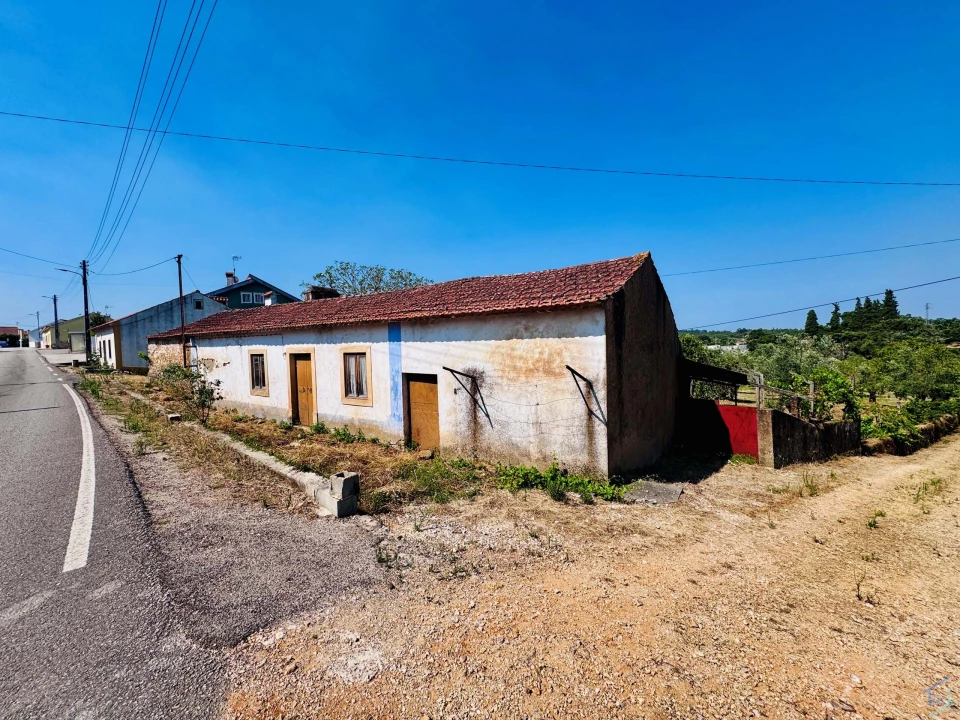 Terreno para Venda em Casais e Alviobeira Foto 18