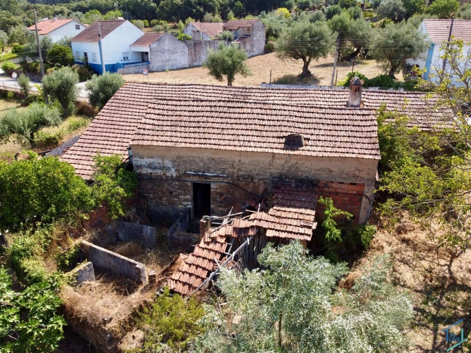 Terreno para Venda em Casais e Alviobeira Foto 3
