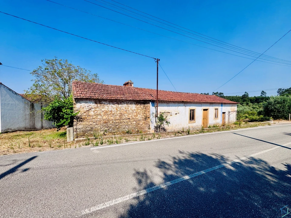 Terreno para Venda em Casais e Alviobeira Foto 13