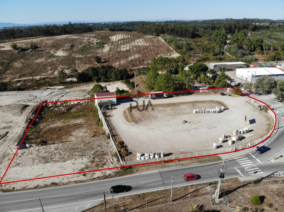 Terreno para Venda em Nelas Foto 1