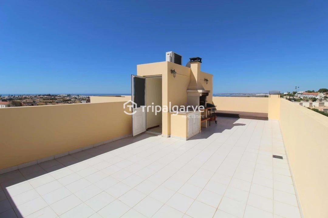 Moradia T3 para Venda em Albufeira e Olhos de Água Foto 1