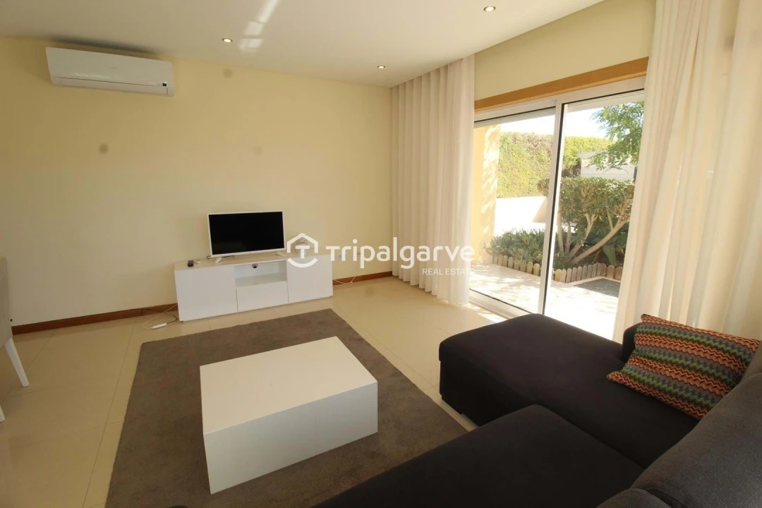 Moradia T3 para Venda em Albufeira e Olhos de Água Foto 9