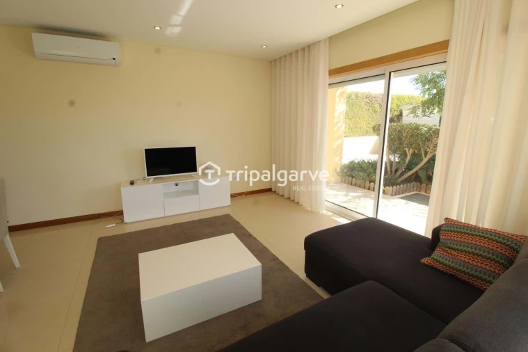 Moradia T3 para Venda em Albufeira e Olhos de Água Foto 9