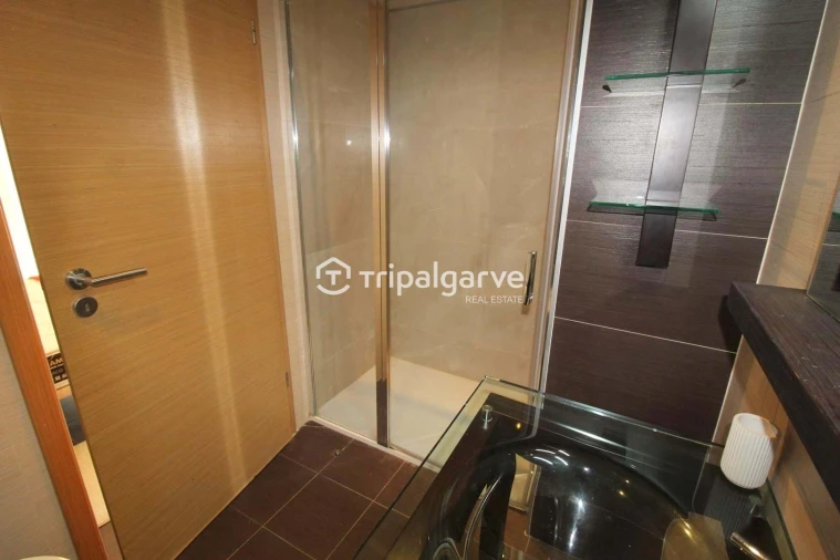 Moradia T3 para Venda em Albufeira e Olhos de Água Foto 20