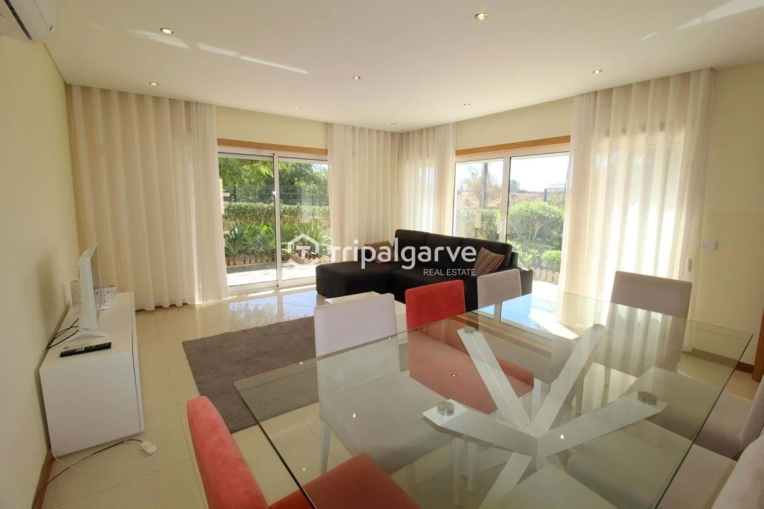 Moradia T3 para Venda em Albufeira e Olhos de Água Foto 8
