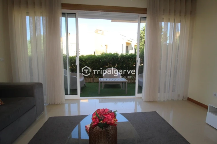 Moradia T2 para Venda em Albufeira e Olhos de Água Foto 6