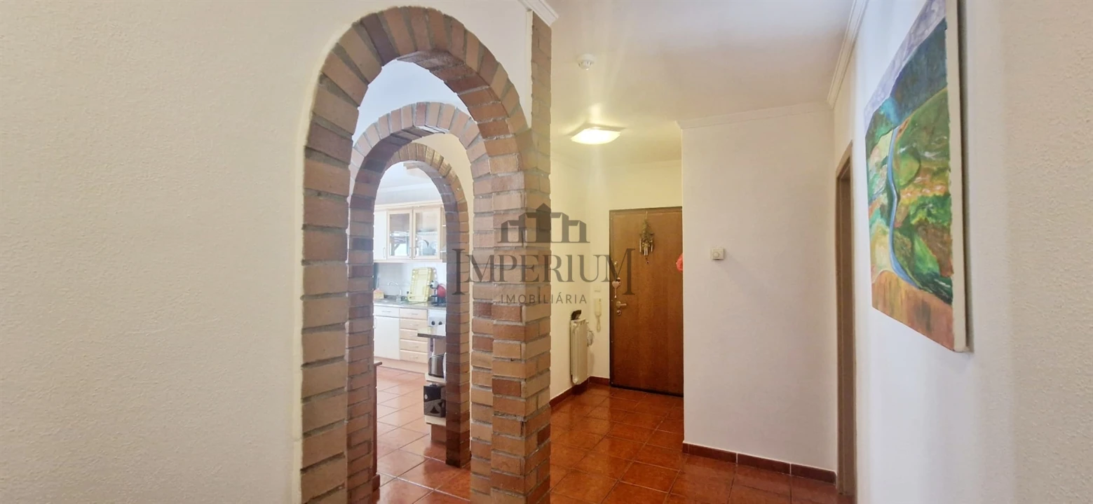 Apartamento T3 para Venda em Carregado e Cadafais Foto 13