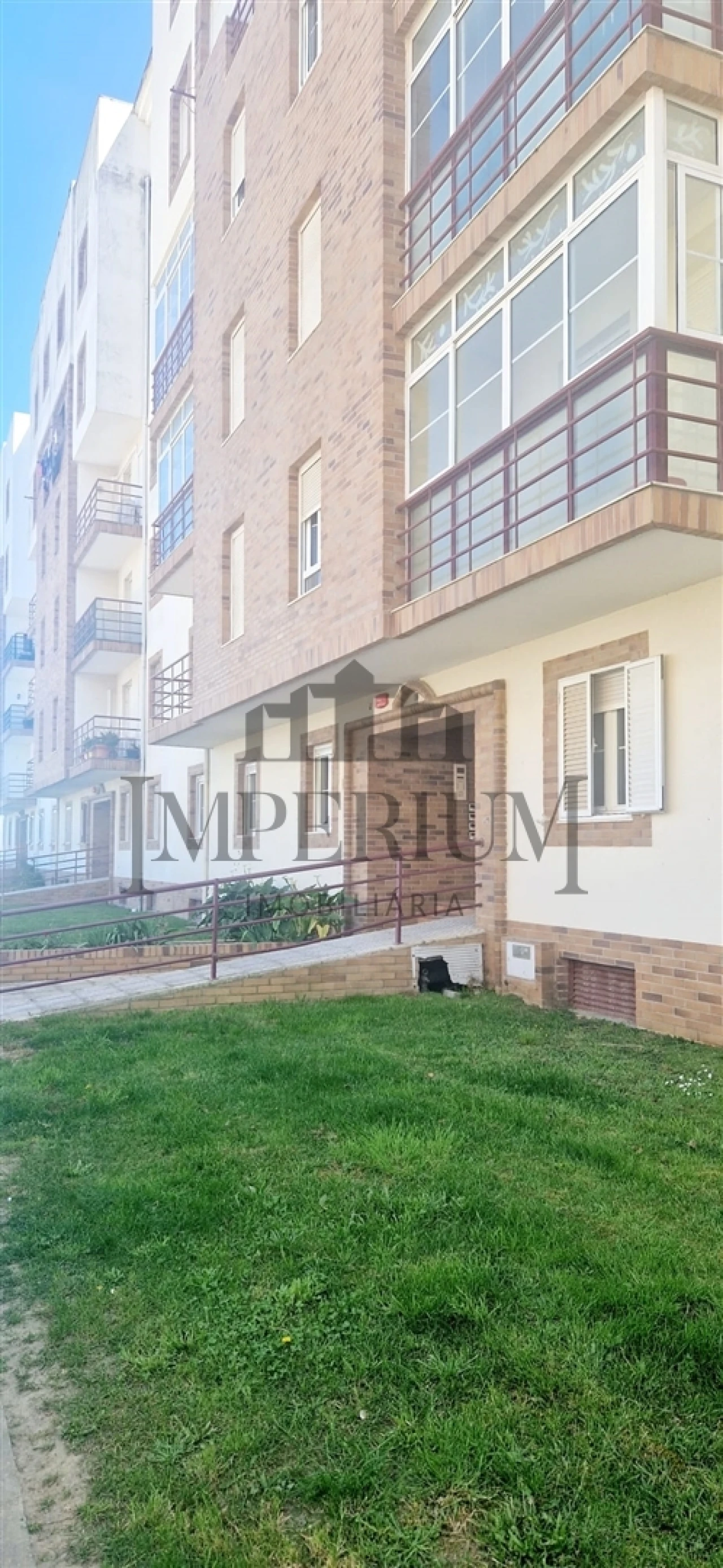 Apartamento T3 para Venda em Carregado e Cadafais Foto 5