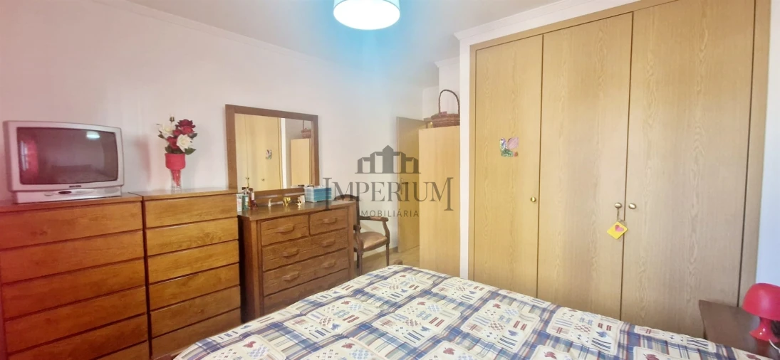 Apartamento T3 para Venda em Carregado e Cadafais Foto 31