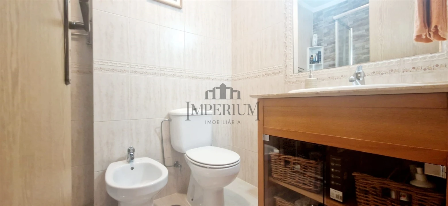 Apartamento T3 para Venda em Carregado e Cadafais Foto 15