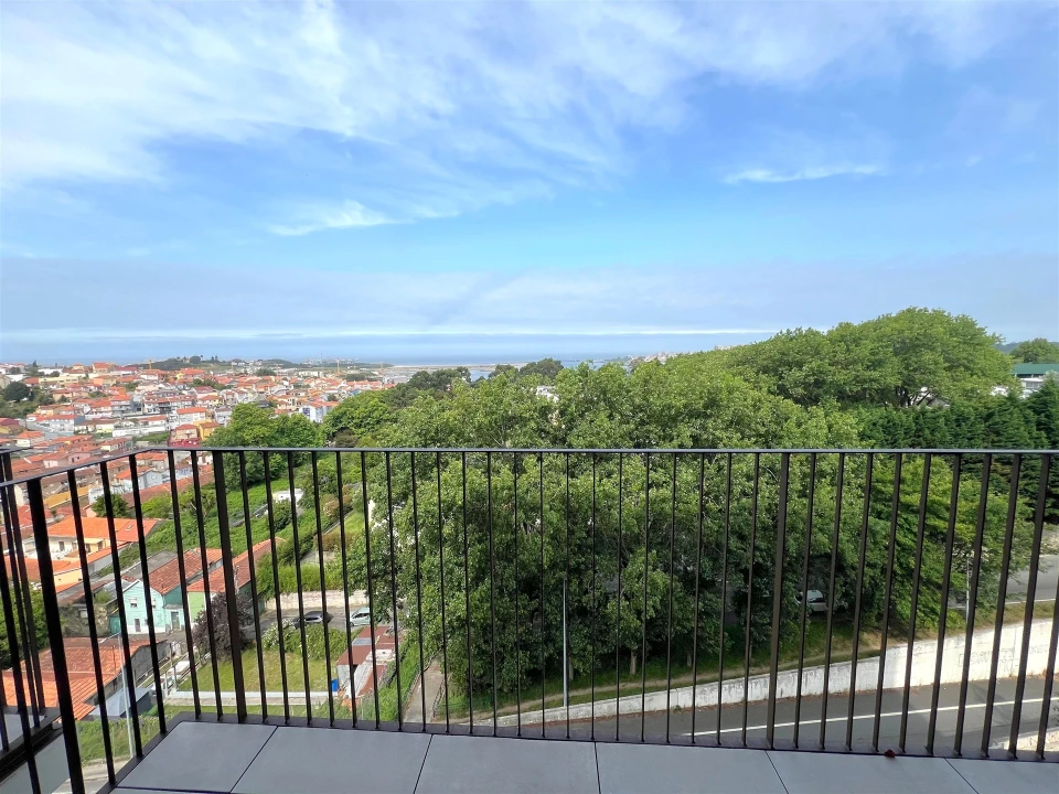 Apartamento T4 para Venda em Santa Marinha e São Pedro da Afurada Foto 3