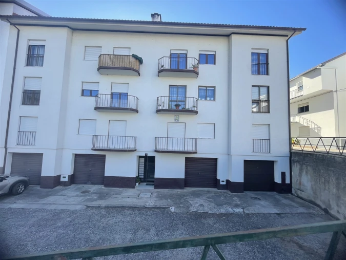 Apartamento T3 para Venda em Gouveia (São Pedro e São Julião) Foto 2