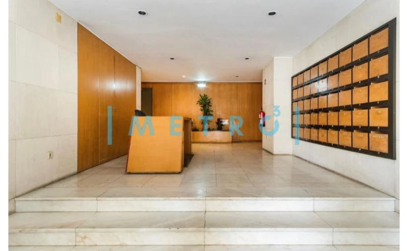Apartamento T2 para Venda em Aldoar, Foz do Douro e Nevogilde Foto 2