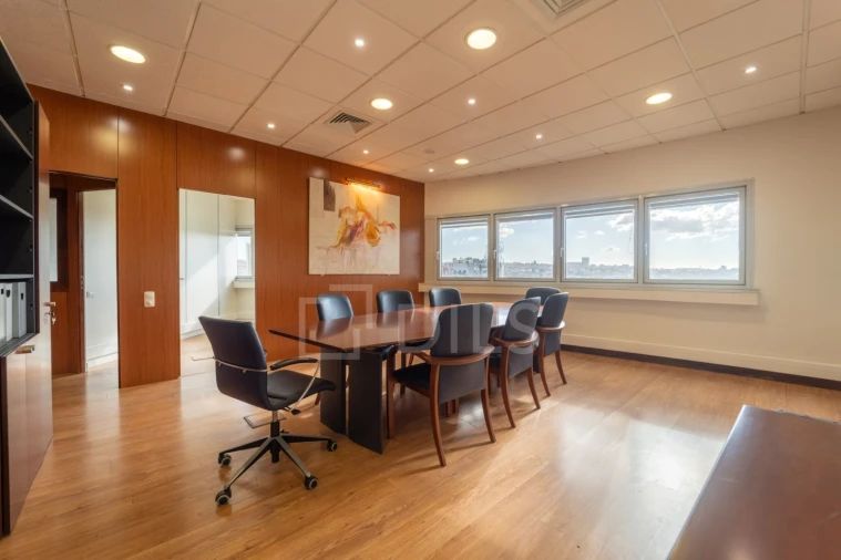 Escritório para Venda em Cedofeita, Santo Ildefonso, Sé, Miragaia, São Nicolau e Vitória Foto 2