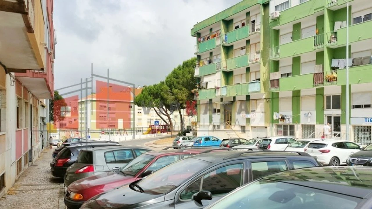 Loja para Venda em Agualva e Mira-Sintra Foto 14