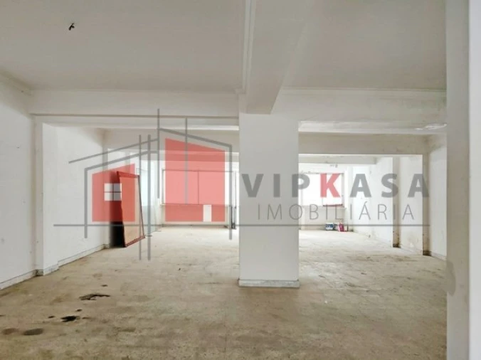 Loja para Venda em Agualva e Mira-Sintra Foto 3