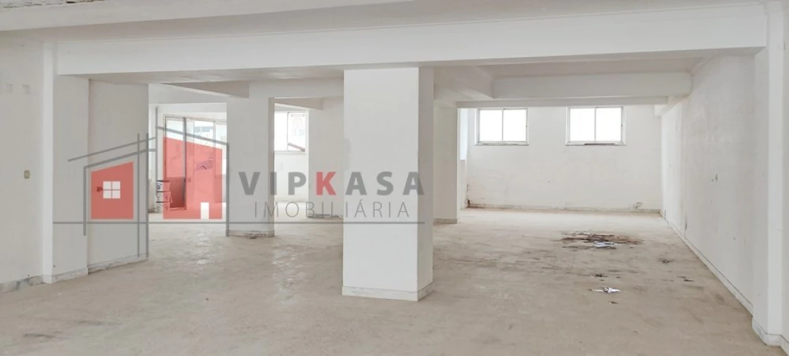 Loja para Venda em Agualva e Mira-Sintra Foto 13