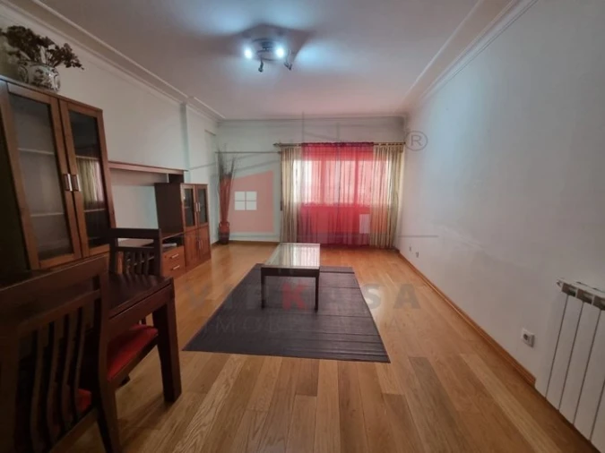 Apartamento T3 para Venda em Sacavém e Prior Velho Foto 5