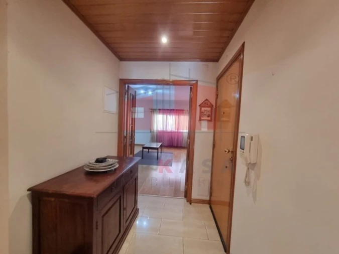 Apartamento T3 para Venda em Sacavém e Prior Velho Foto 7