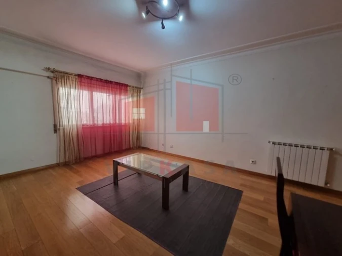 Apartamento T3 para Venda em Sacavém e Prior Velho Foto 6