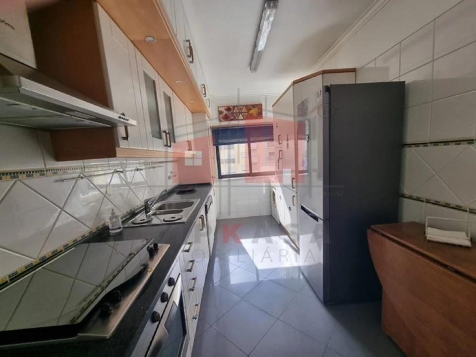 Apartamento T3 para Venda em Sacavém e Prior Velho Foto 11