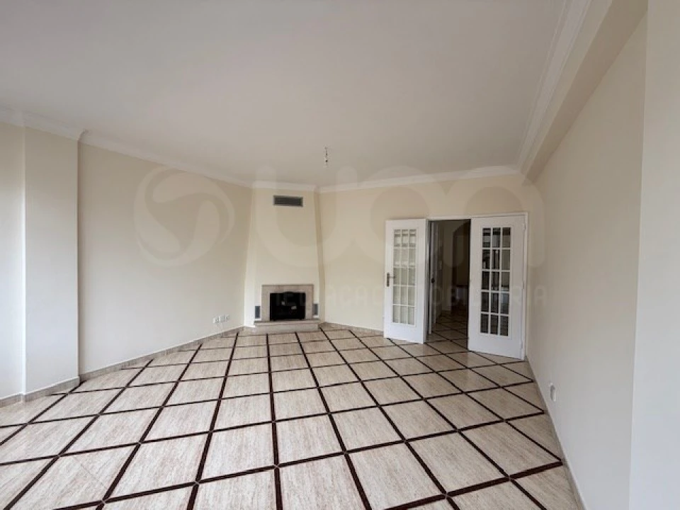 Apartamento T2 para Venda em Seixal, Arrentela e Aldeia de Paio Pires Foto 1