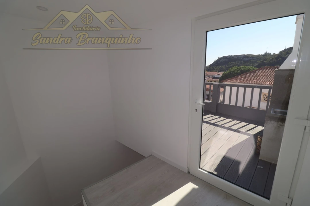 Apartamento T3 para Venda em A dos Cunhados e Maceira Foto 8