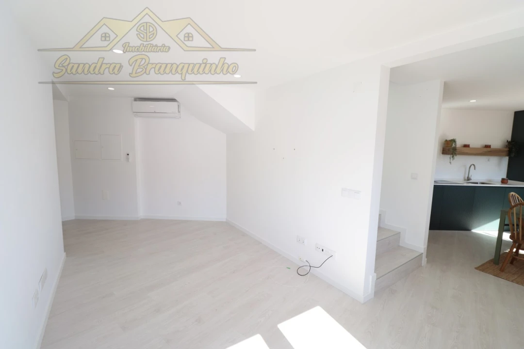 Apartamento T3 para Venda em A dos Cunhados e Maceira Foto 23