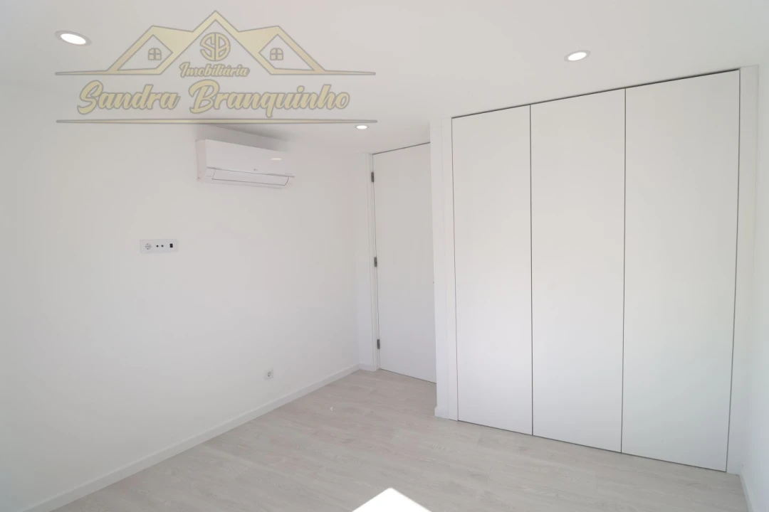 Apartamento T3 para Venda em A dos Cunhados e Maceira Foto 34