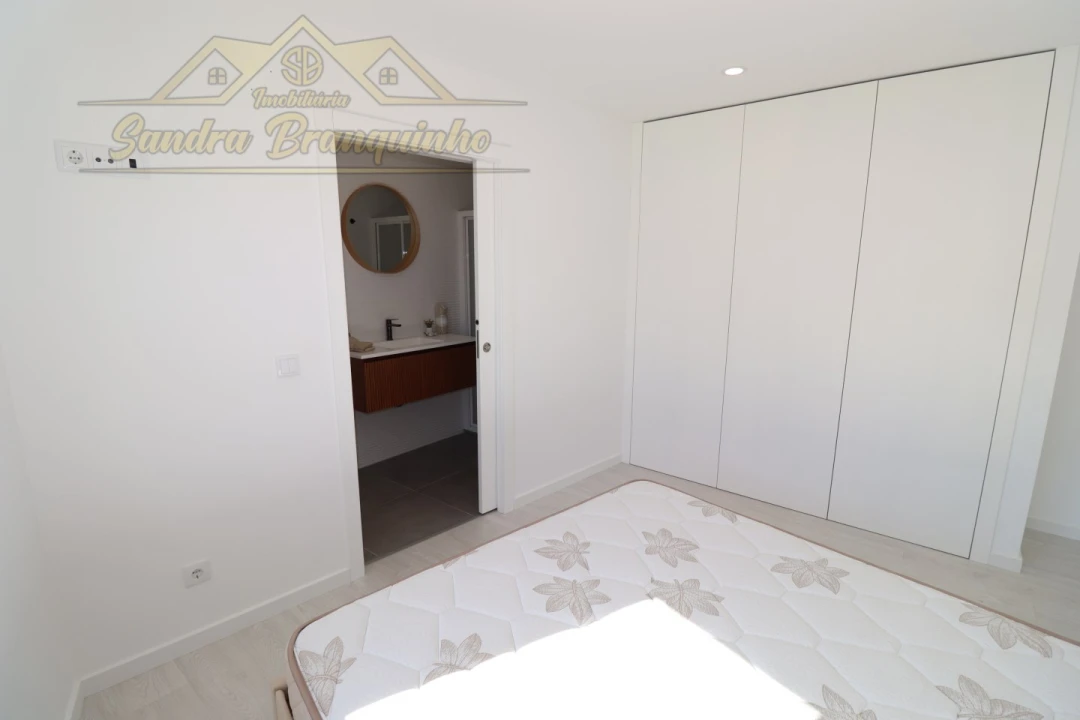 Apartamento T3 para Venda em A dos Cunhados e Maceira Foto 37