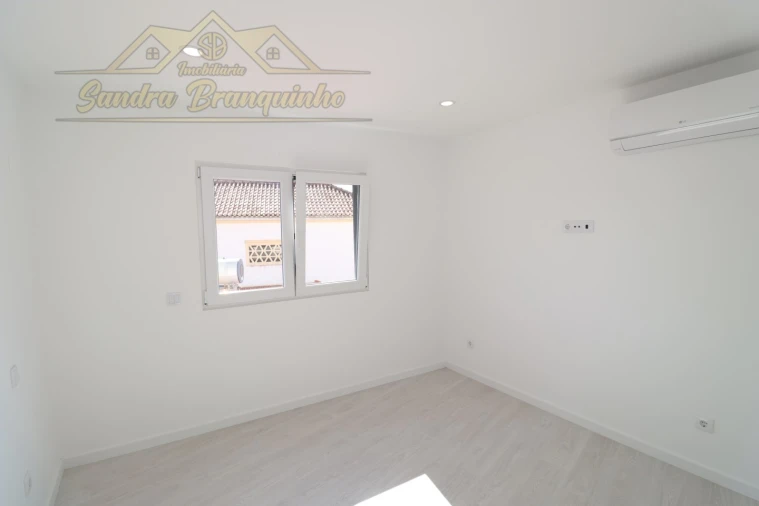 Apartamento T3 para Venda em A dos Cunhados e Maceira Foto 35