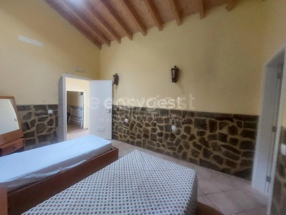 Moradia T3 para Venda em Alcaria Ruiva Foto 21