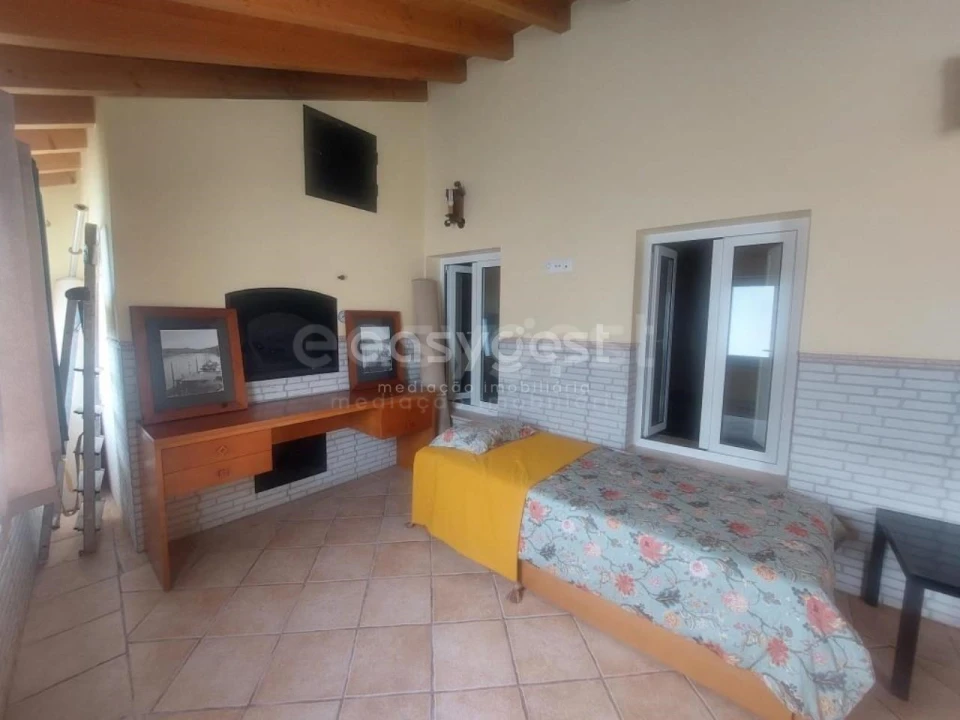 Moradia T3 para Venda em Alcaria Ruiva Foto 23