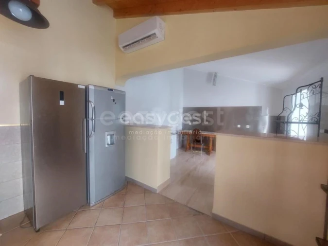 Moradia T3 para Venda em Alcaria Ruiva Foto 13