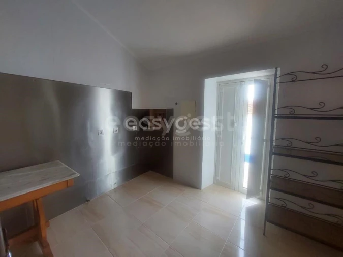 Moradia T3 para Venda em Alcaria Ruiva Foto 14