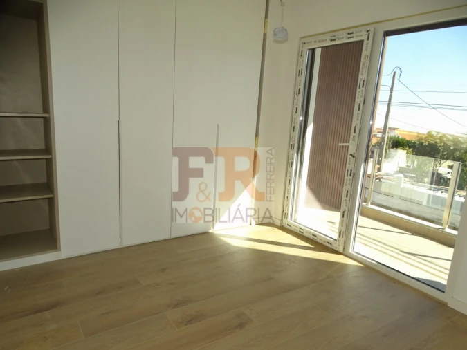 Quinta T3 para Venda em Fernao Ferro Foto 28