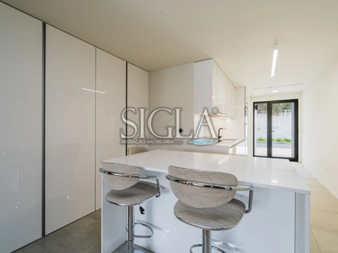 Moradia T4 para Venda em Gulpilhares e Valadares Foto 13