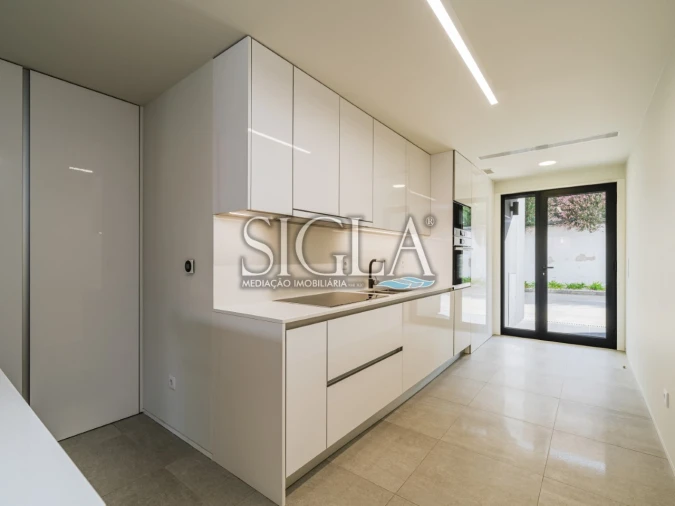 Moradia T4 para Venda em Gulpilhares e Valadares Foto 14