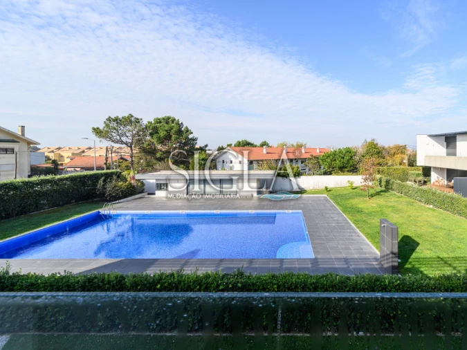 Moradia T4 para Venda em Gulpilhares e Valadares Foto 28