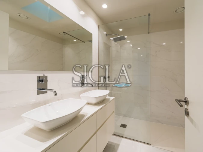 Moradia T4 para Venda em Gulpilhares e Valadares Foto 39