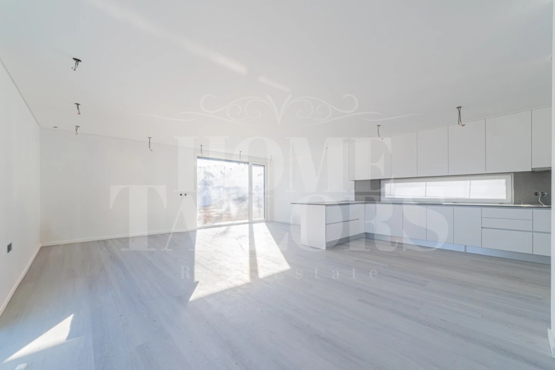 Moradia T4 para Venda em São Pedro da Cadeira Foto 4