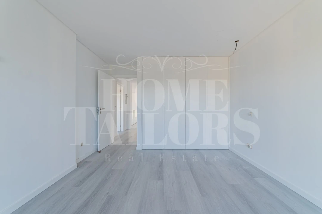 Moradia T4 para Venda em São Pedro da Cadeira Foto 19